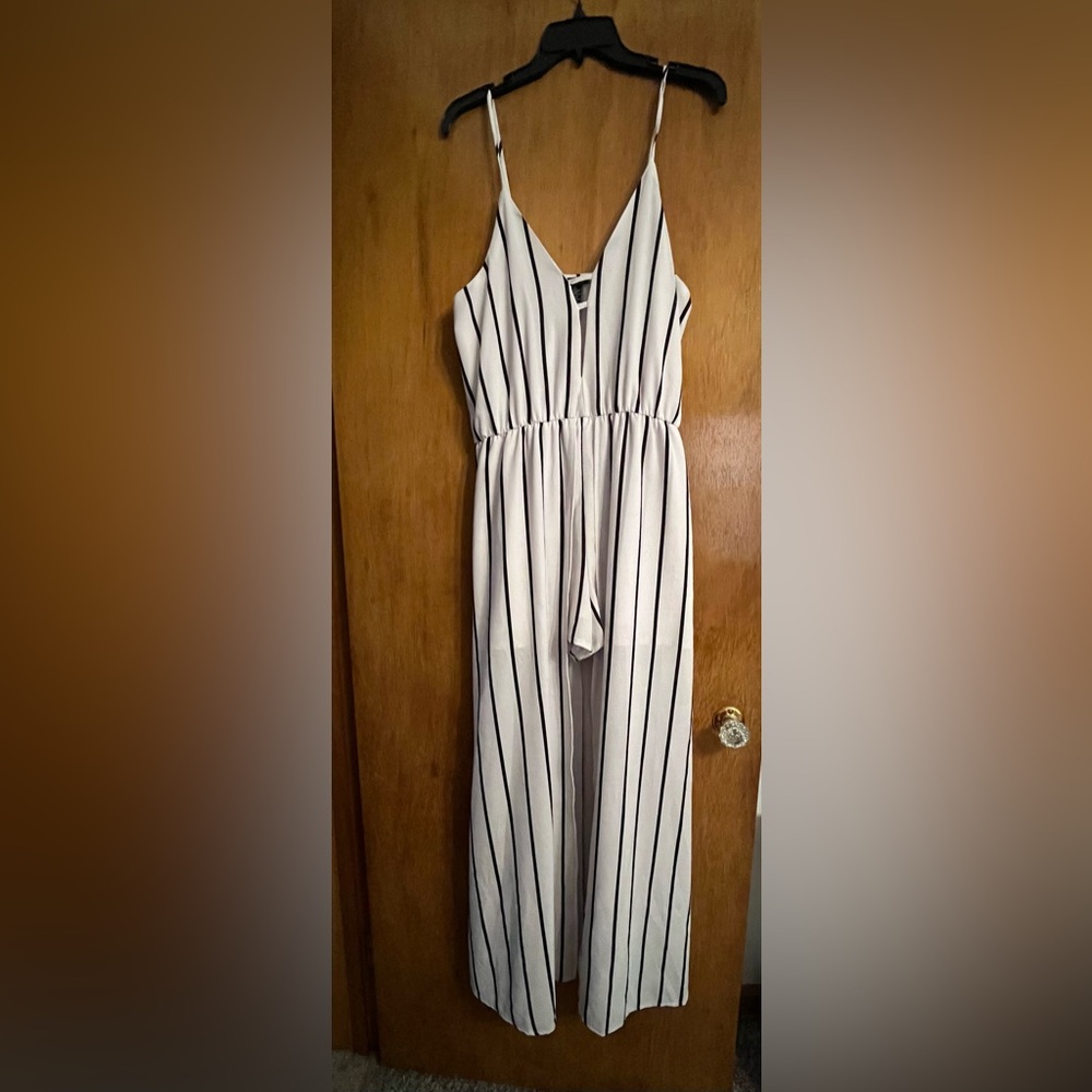 Rue21 White Striped Wide-Leg Jumpsuit